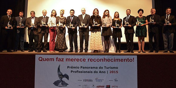 Grupo de vencedores da edição anterior (Foto Divulgação)