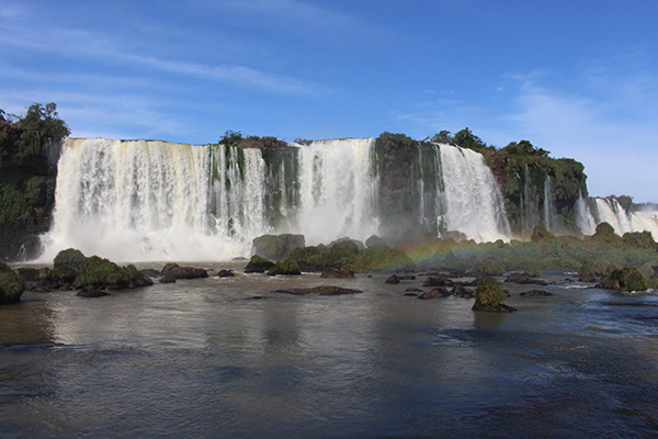 Vista parcial das Cataratas do Iguaçu (Foto Panorama do Turismo)