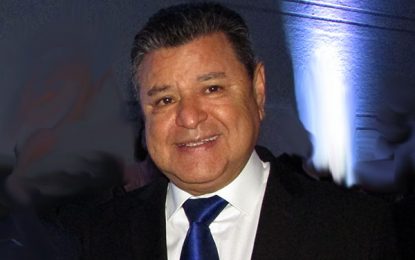 Felipe Gonzalez é reconduzido à presidência do bureau